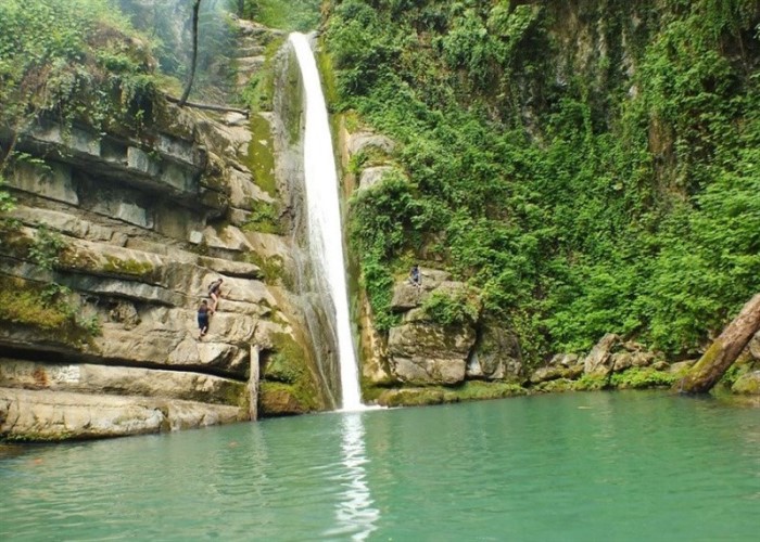 آبشار شیرآباد در سفر به آبشار کبودوال